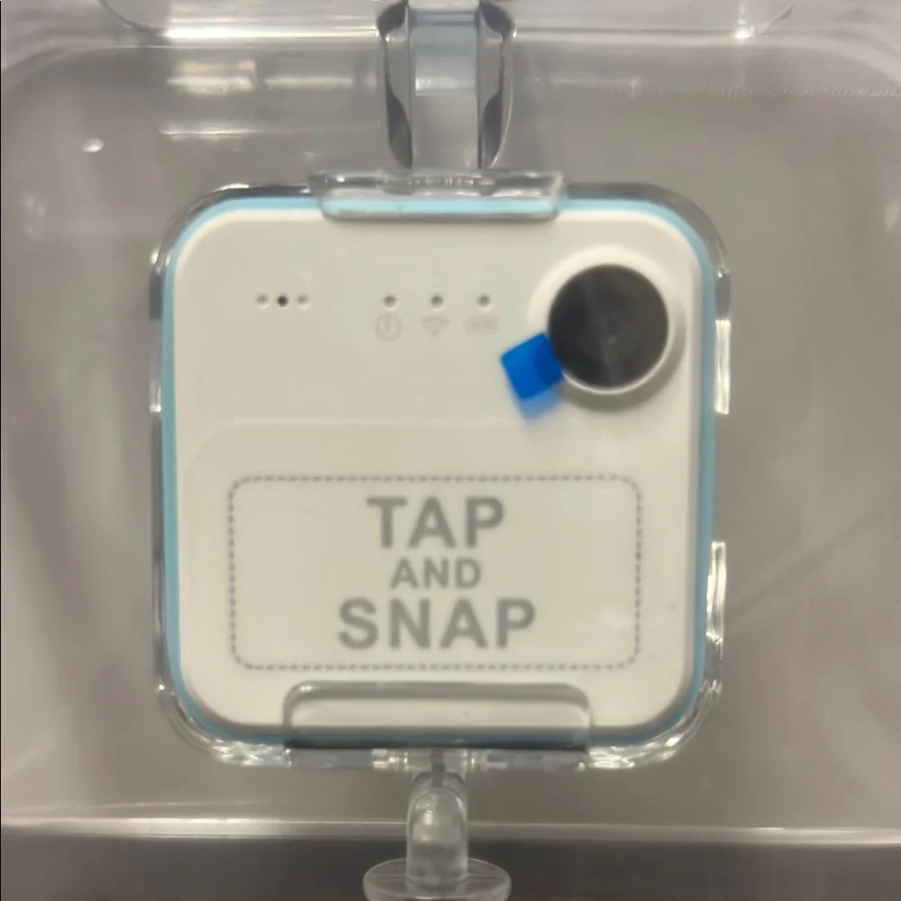 Snap Cam - White and Blue Wearable HD Video Camera